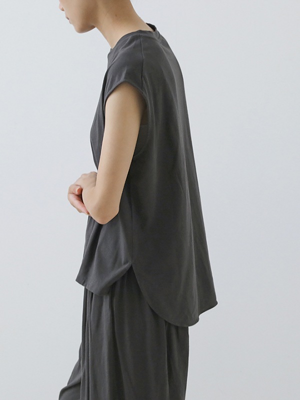 cut&sew sleeveless