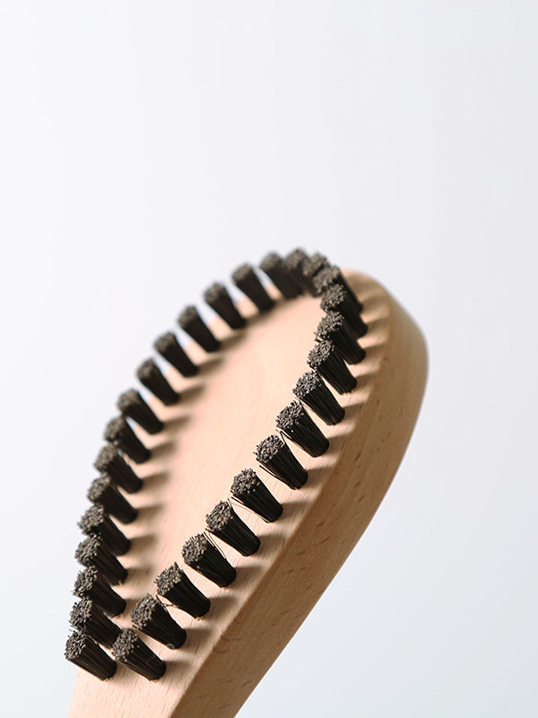 knit brush -for pilling removal