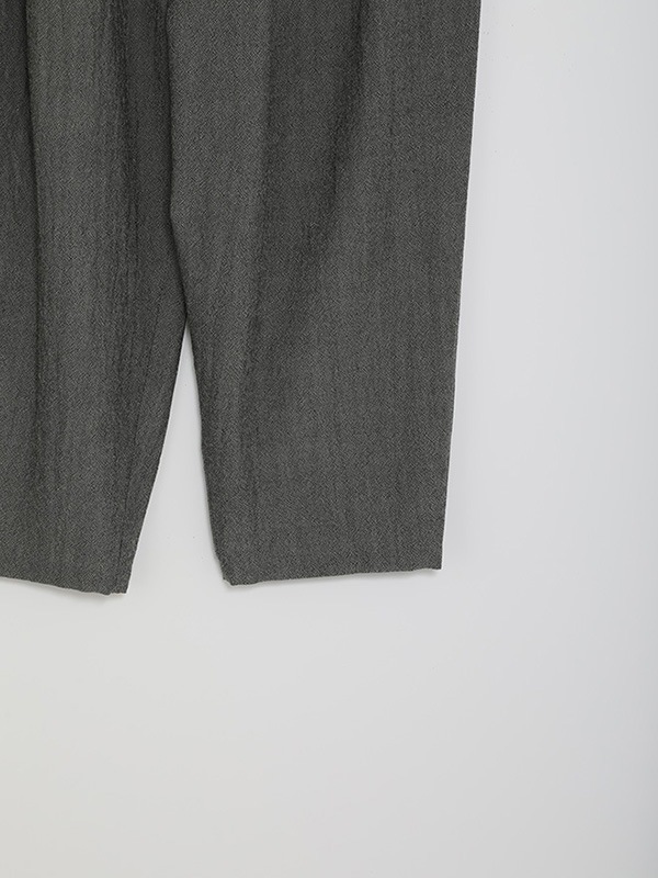 wool tuck wide pants