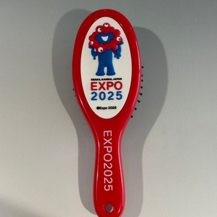 EXPO2025　ミャクミャクヘアブラシ　立ち赤