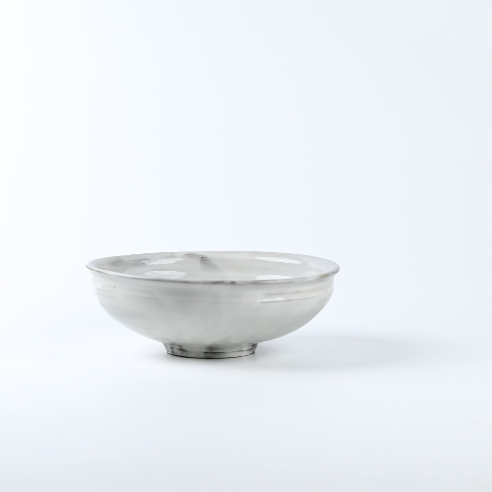 髙橋春夫 / 粉引中鉢 | 作り手,髙橋春夫 | 和食器通販 eyl utsuwa