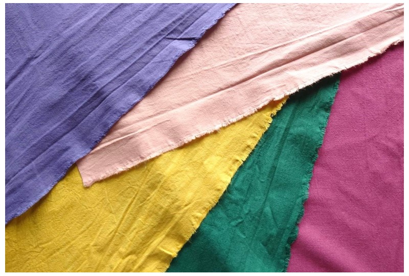 くったりとしたハーフリネンキャンバス