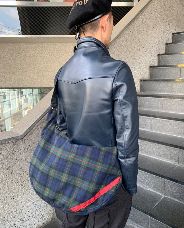 NEW!!!【666 ORIGINAL】バナナタイプショルダーバッグが入荷しました！！