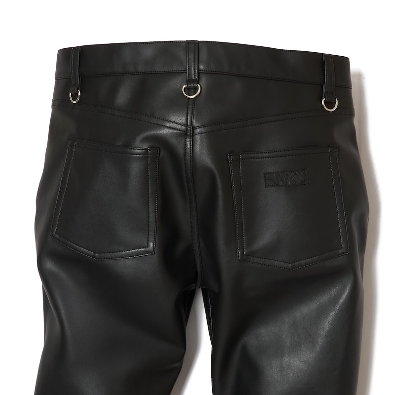 ラブクロム マックス・フォーレザー・レギュラーフィットZIPジーンズ｜『666