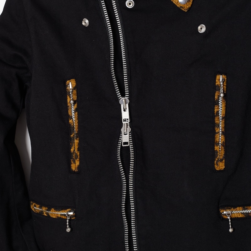 ���ȥ�å����åȥ�饤���������㥱�å� TYPE-B