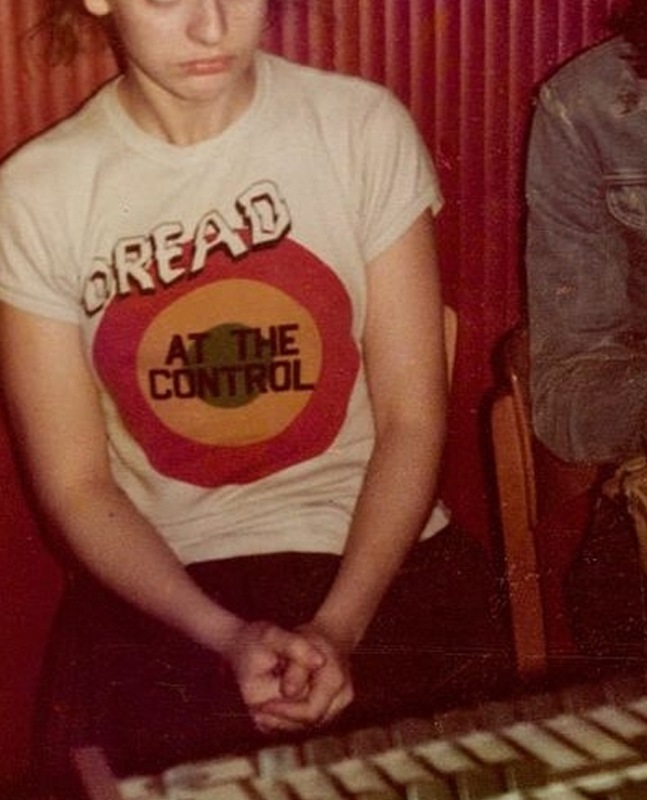 TARGET MARK �� DREAD AT THE CONTROL��666 ORIGINAL T-SHIRT��