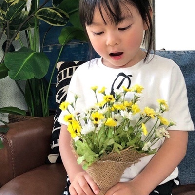 道端に咲く小花ブーケ（イエロー）