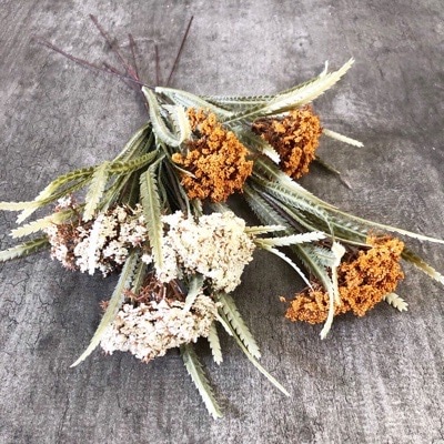 ゲジゲジ葉っぱのお花（ホワイト）