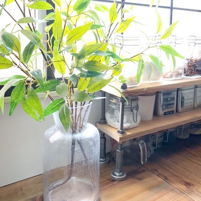 くびれガラス瓶（高さ26cm）