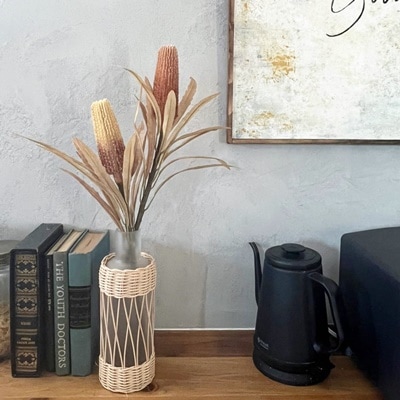 ラタンの花瓶（細くち）