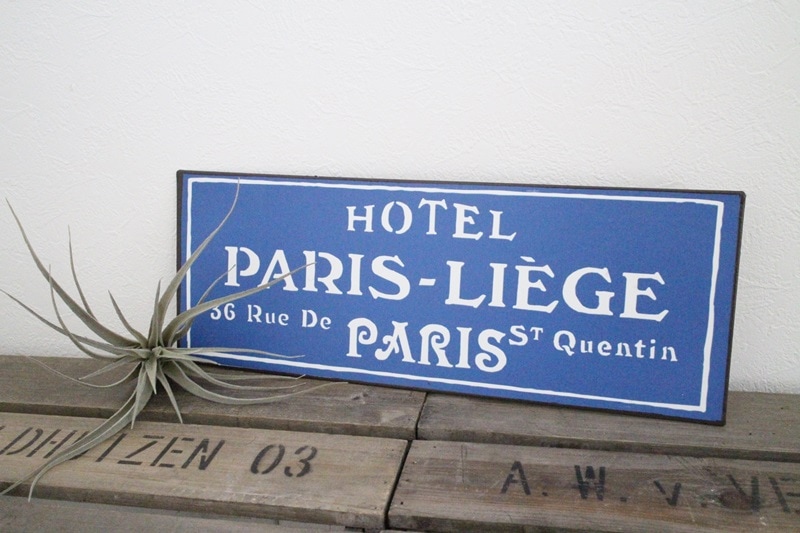 レトロなアイアンサインプレートG