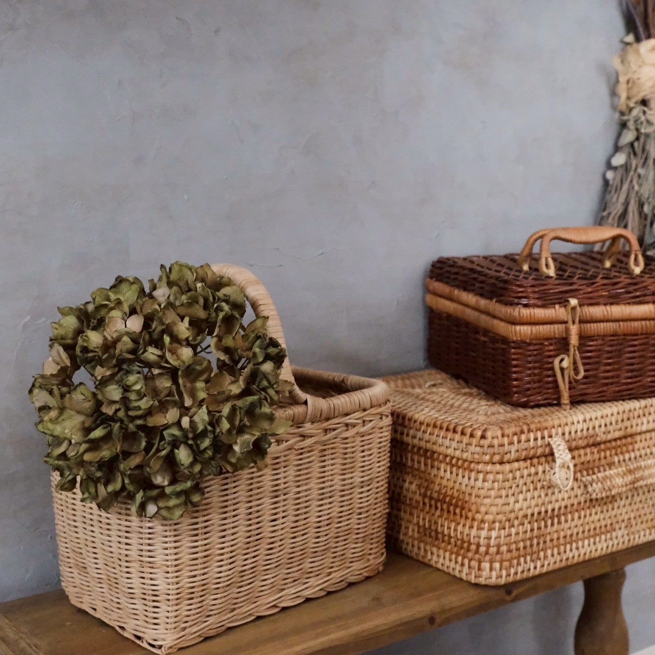 シックな大人っぽ紫陽花