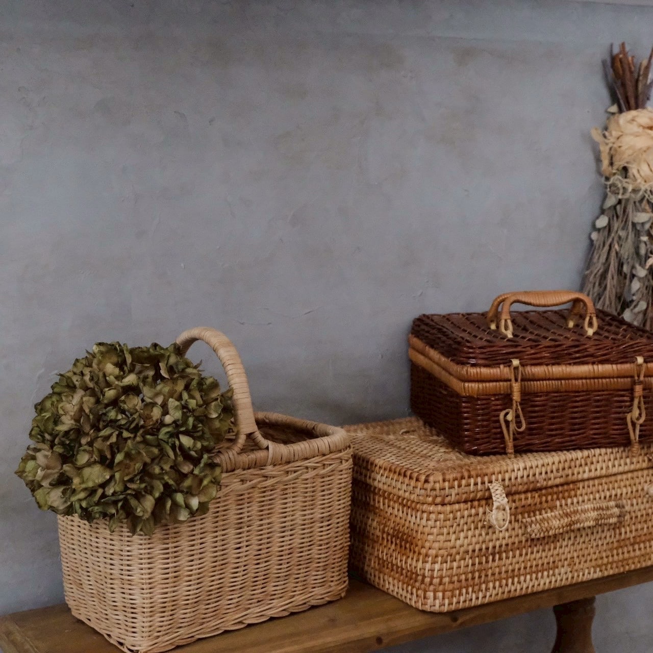 シックな大人っぽ紫陽花