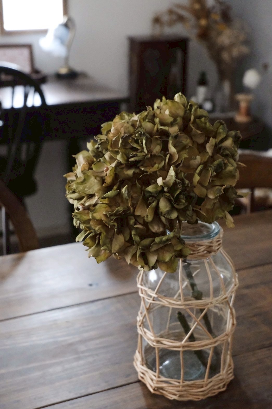 シックな大人っぽ紫陽花