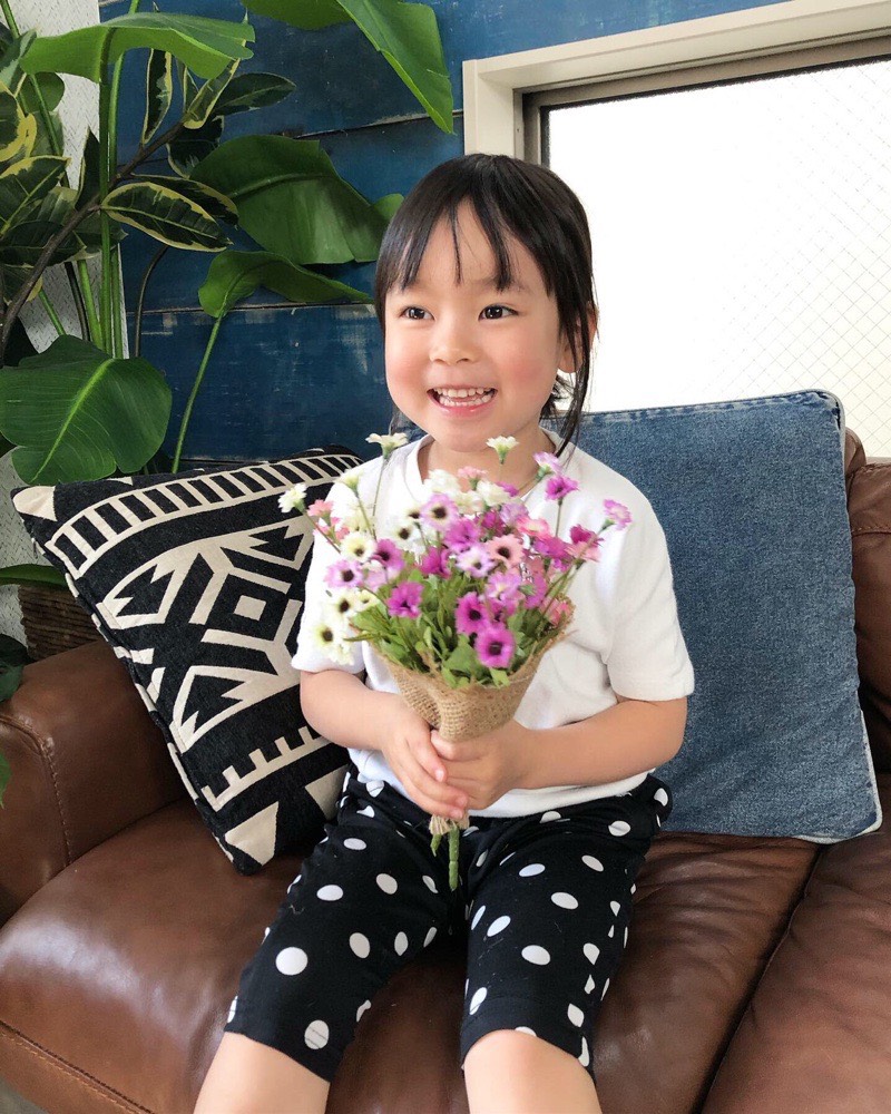 道端に咲く小花（パープル）