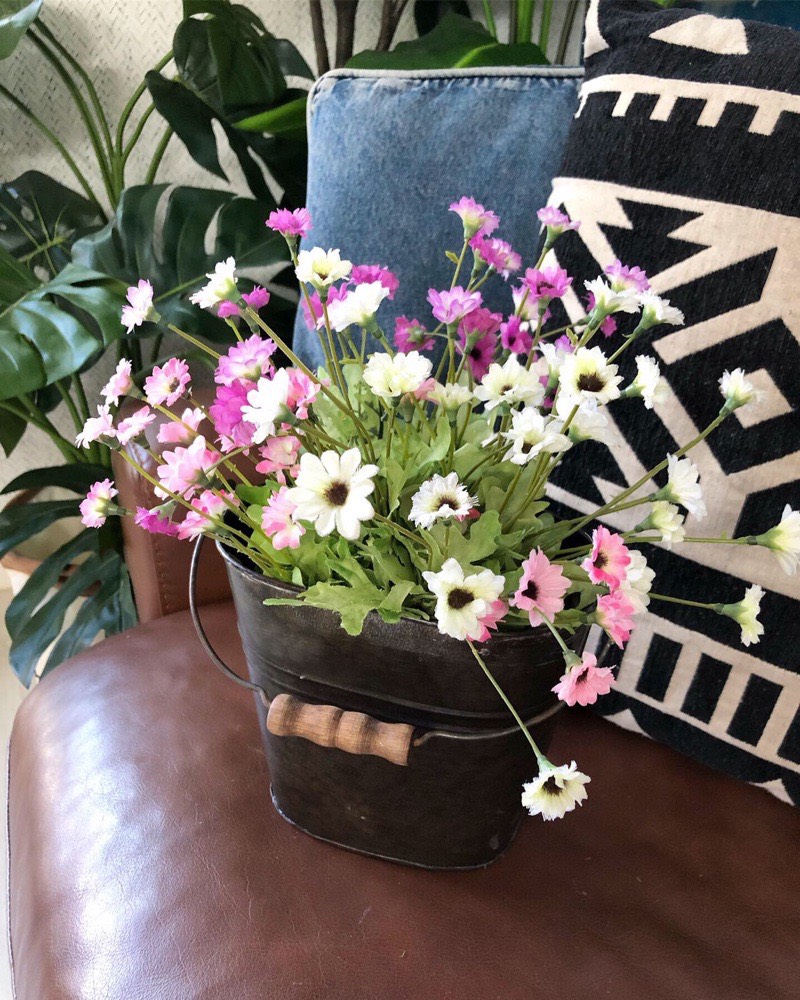 道端に咲く小花（パープル）