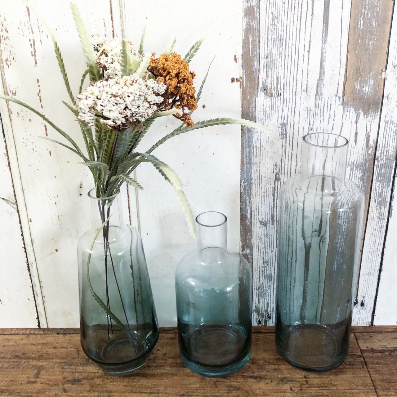 ゲジゲジ葉っぱのお花（ホワイト）