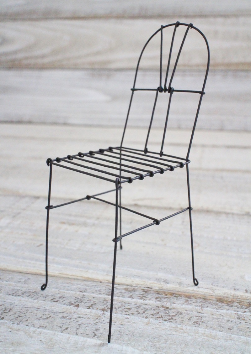 ワイヤーオブジェ(いすB)