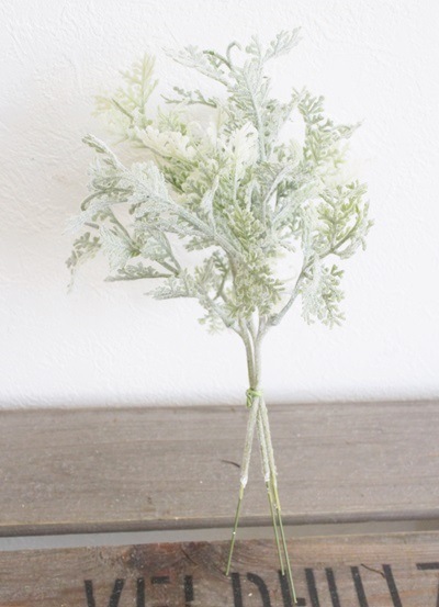 ホワイトグリーンレースピック