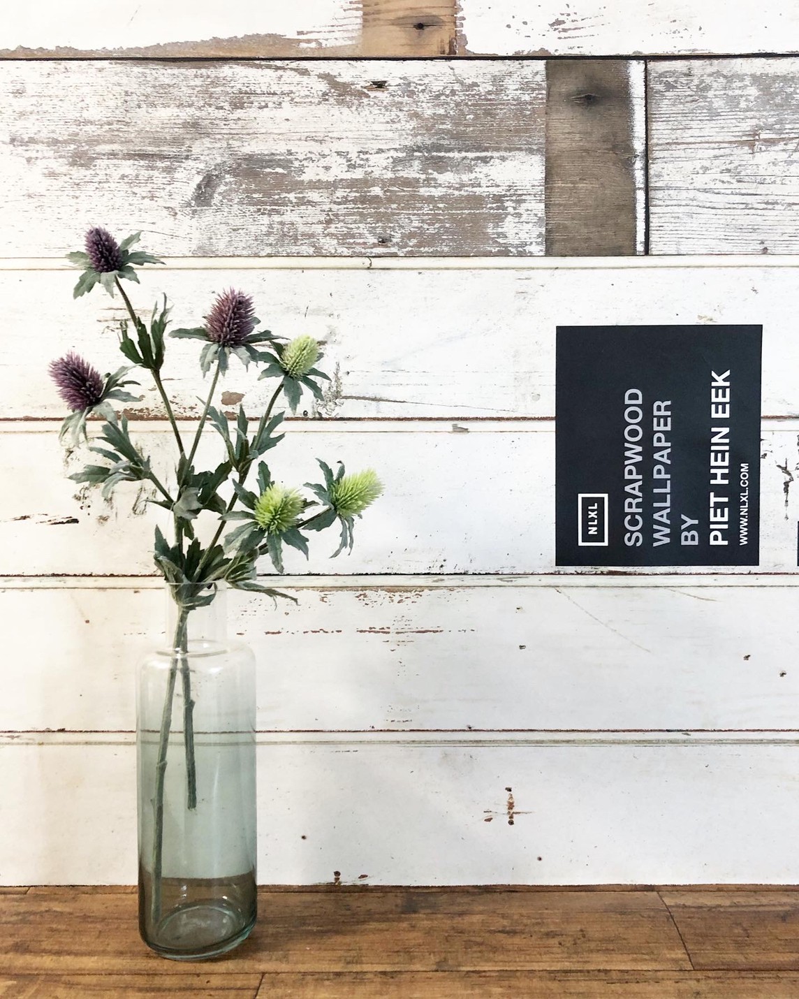 ブルーグラデのガラス瓶（高さ25㎝）