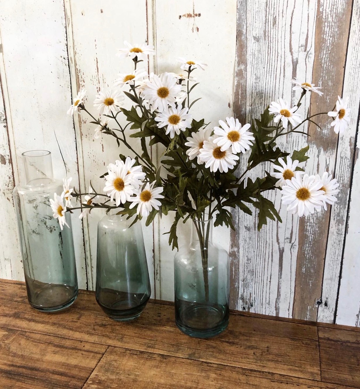 ブルーグラデのガラス瓶（高さ25㎝）