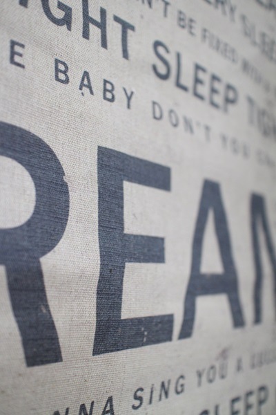 ファブリックタペストリー(DREAM)