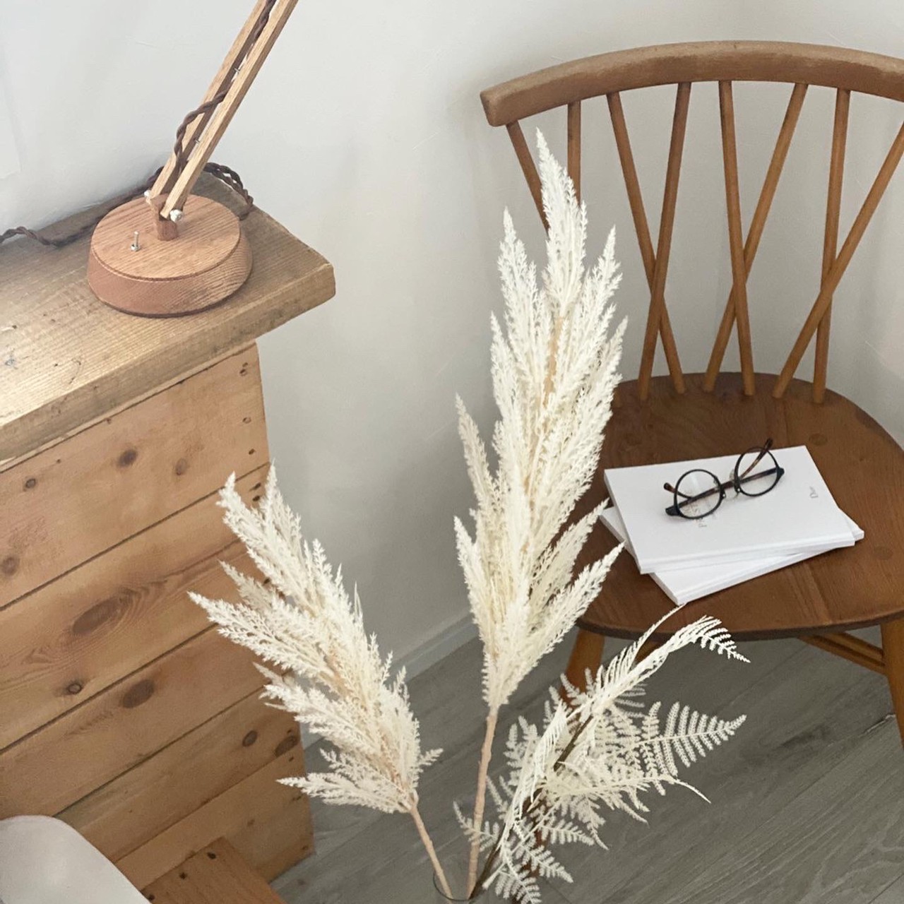 アスパラガスの白い葉っぱ