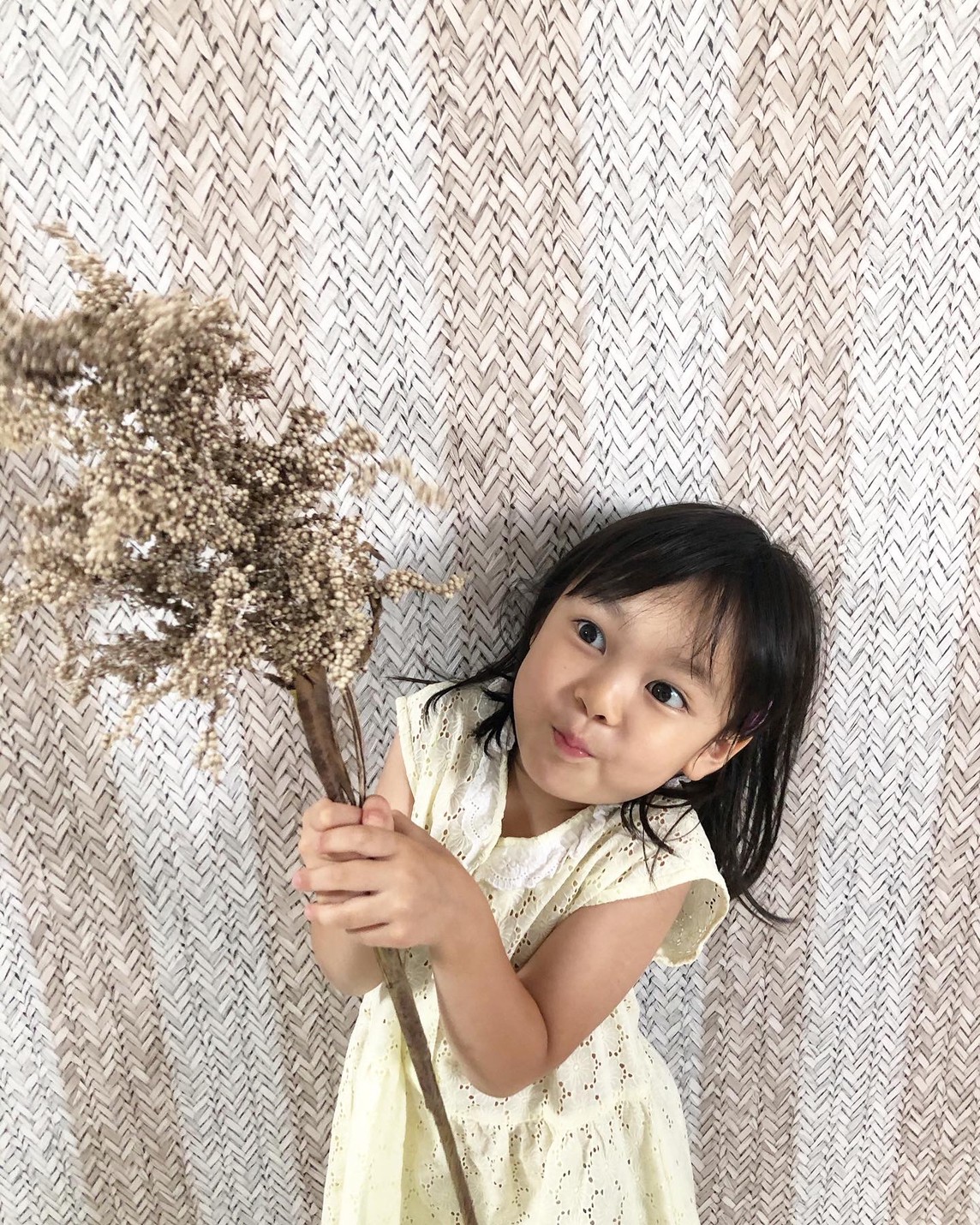 カサカサつぶつぶ