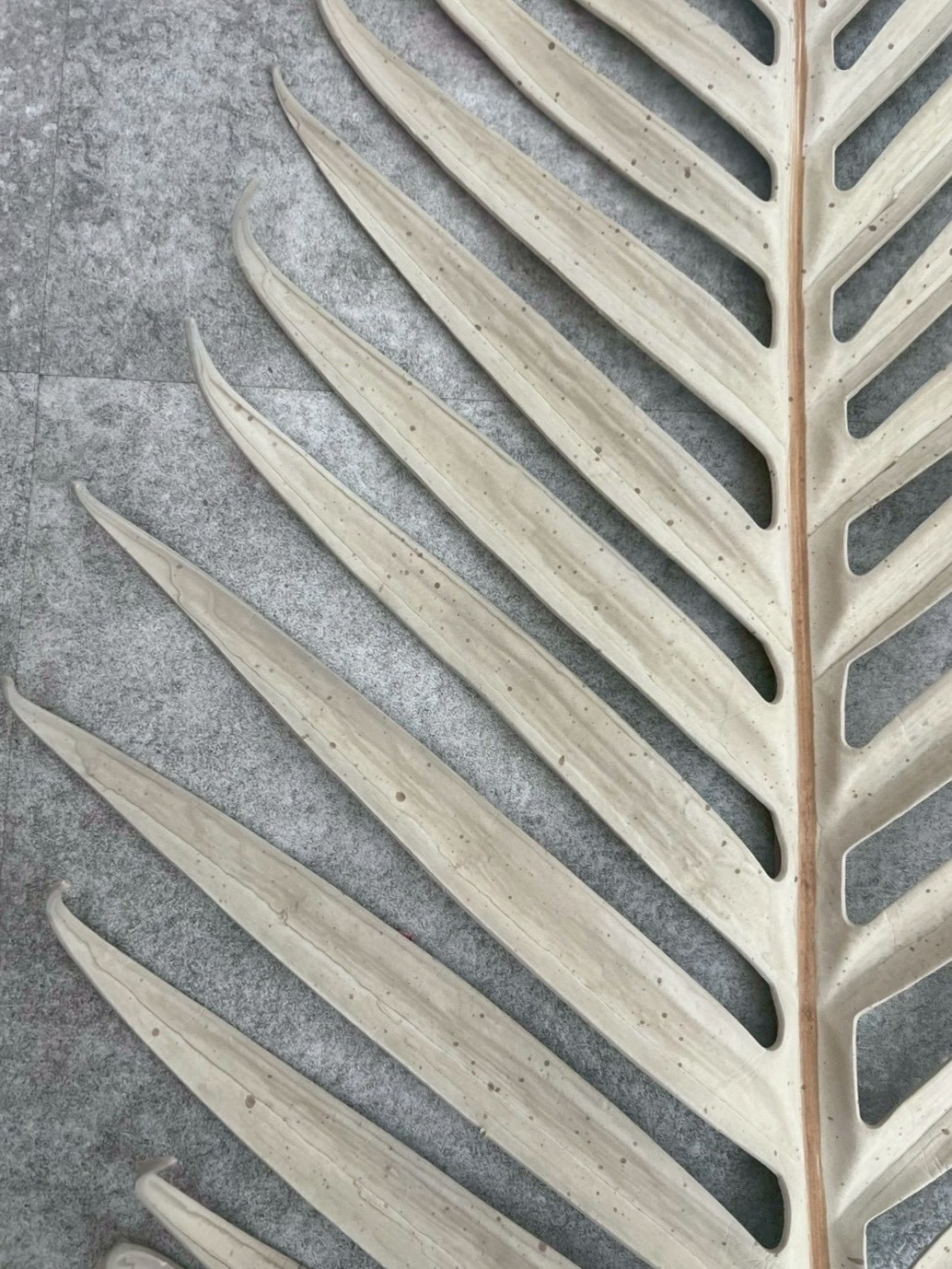 【送料無料♪】くすみカラーの大きなパームリーフ