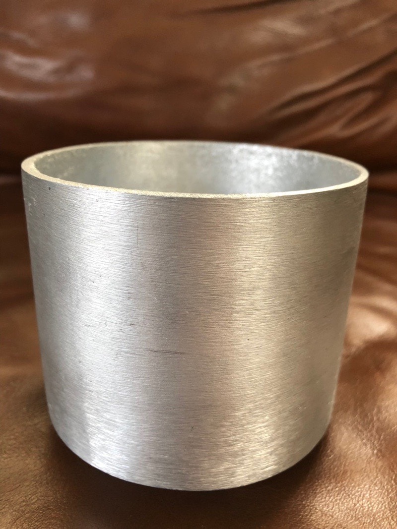 ラウンド型の鉢 (シルバー)