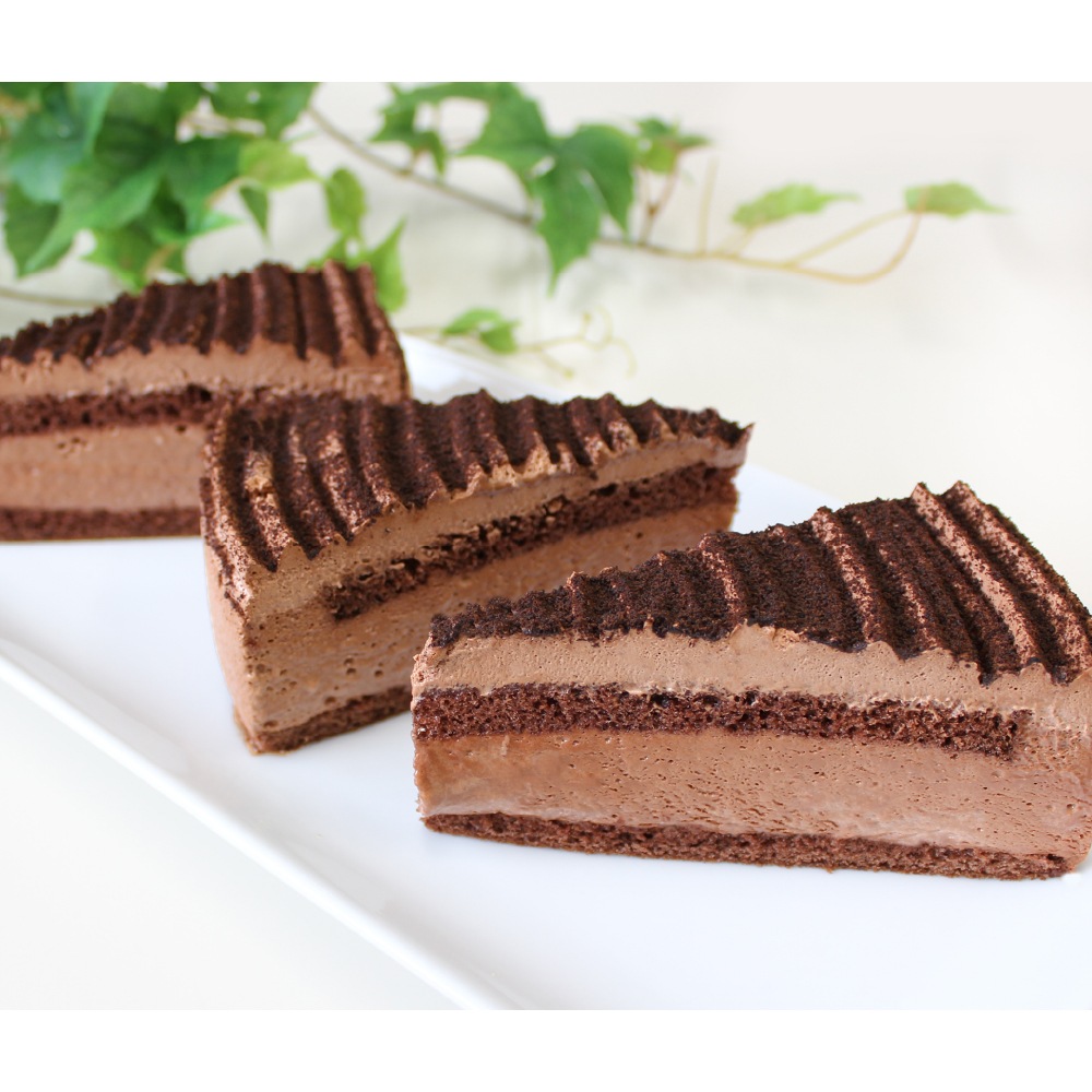 ムースショコラ　1箱4切入×12箱　業務用カットケーキ