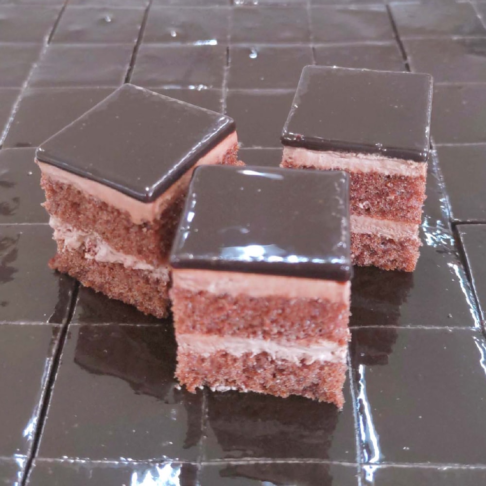 シートケーキ70 グラサージュ　10枚／1ケース　業務用シートケーキ