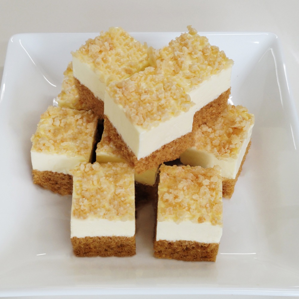 シート70　とろっと！プリンムース　10枚／1ケース　業務用シートケーキ