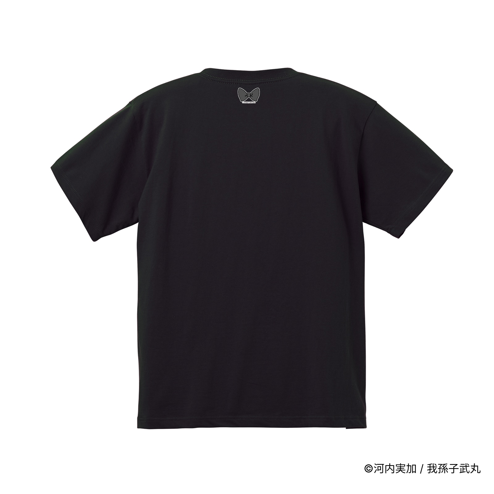 人形はこたつで推理する/刺繍ロゴTシャツ(蝶ネクタイ)/ブラック