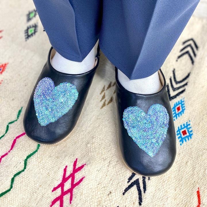 ハートスパンコール バブーシュ ブラッククリア