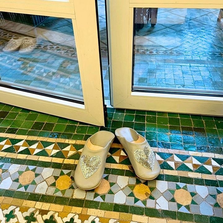 ハートスパンコール バブーシュ グレーシルバー