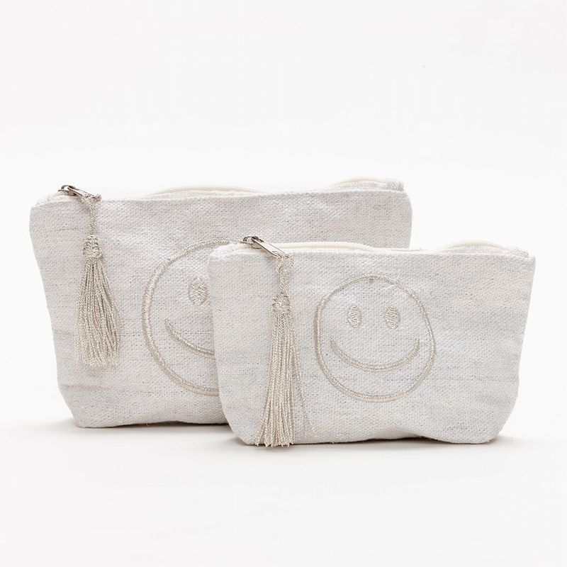 スマイルホワイトポーチ　シルバー