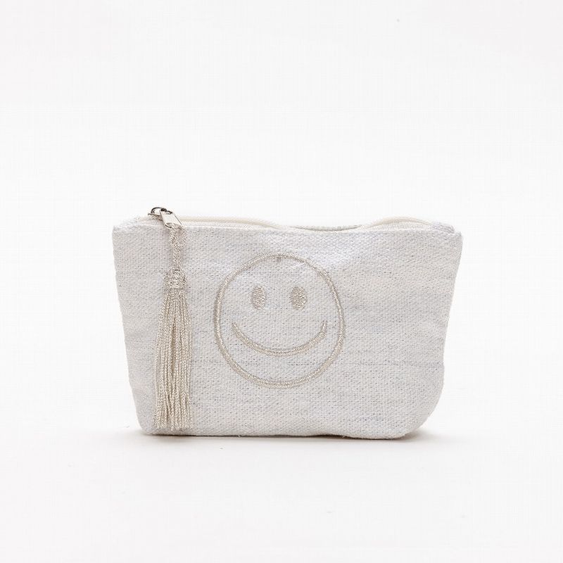 スマイルホワイトポーチ　シルバー