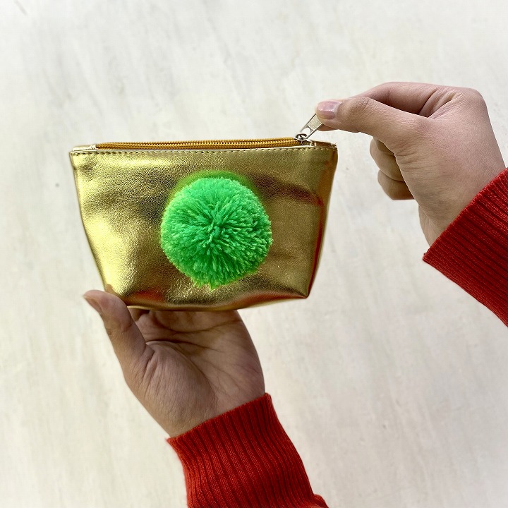 マルポンポンミニポーチ ゴールド