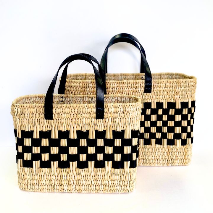 レザースクエアバスケットM　ブラック