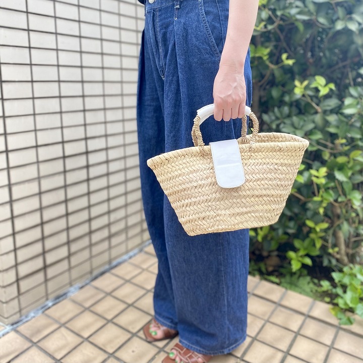 フラップレザーバスケット　ホワイト　M