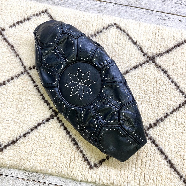 レザーステッチプフS　ブラック
