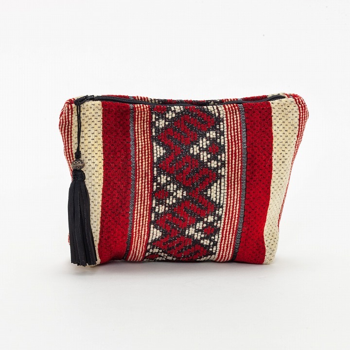 ベルベルキリム柄ポーチ　レッド
