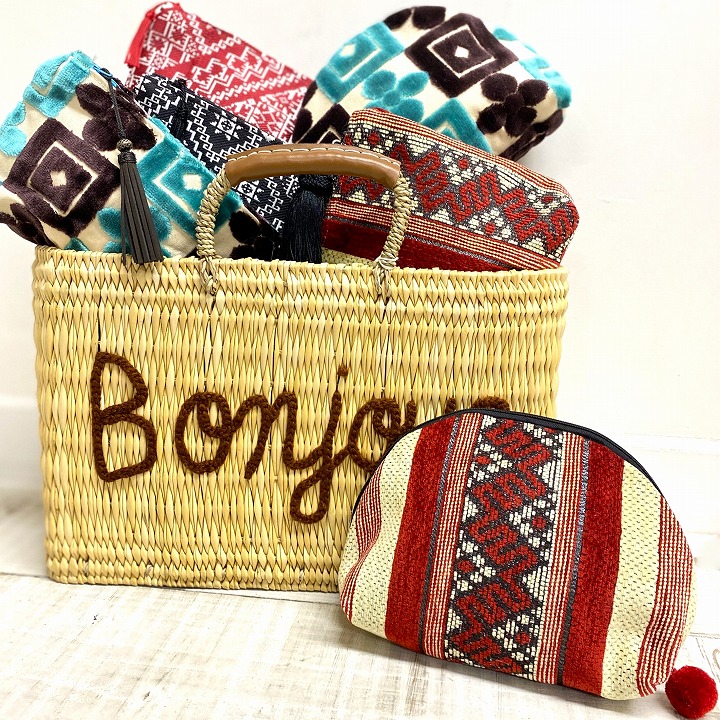 ベルベルキリム柄ラウンドポーチ レッド