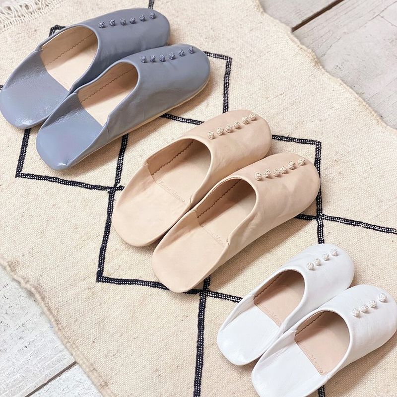 ボタン バブーシュ　ホワイト