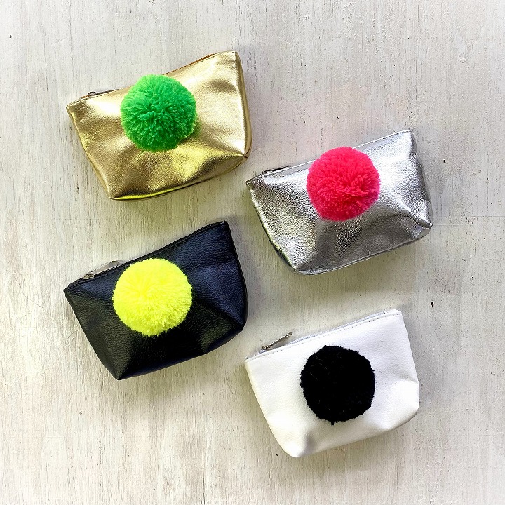 マルポンポンミニポーチ　シルバー