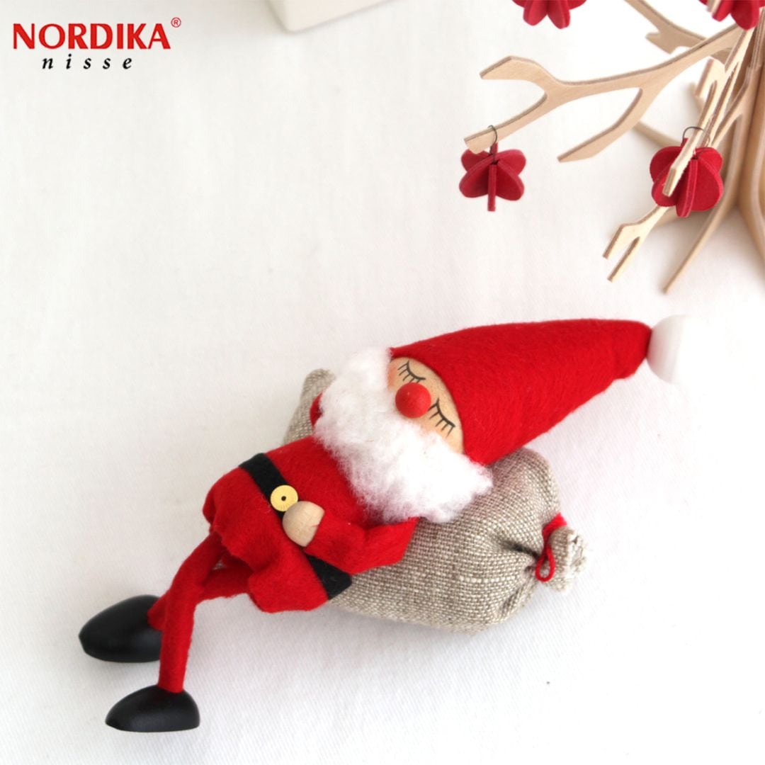 ノルディカニッセ 寝ているサンタ フェルトシリーズ 赤 NORDIKA nisse