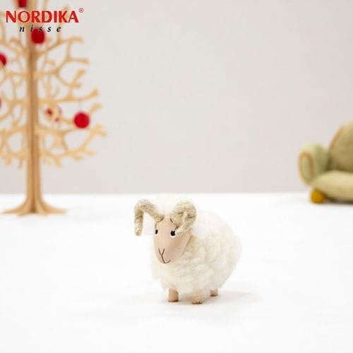 ノルディカニッセ　ひつじ　サンタ　メッツァ　限定 北欧生まれのクリスマスオブジェ。ノルディカニッセ 2025 | 当店の
