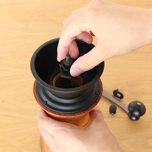Mokuneji モクネジ 手動 コーヒーミル ケヤキ モクネジ × カリタ