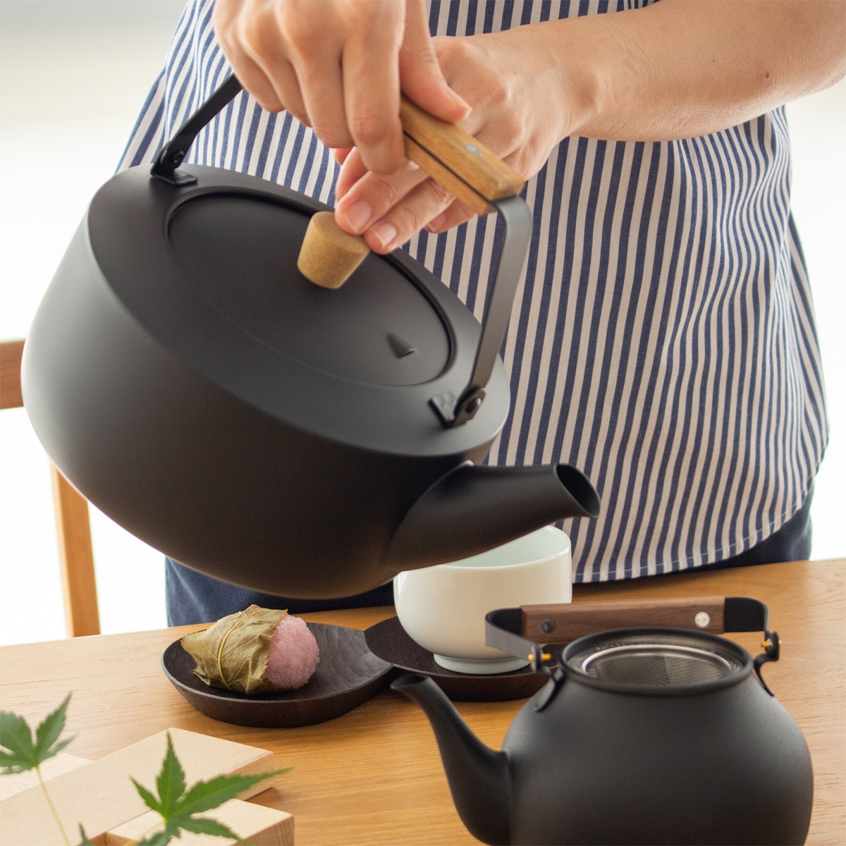 宮崎製作所（Miyaco） 18-8 ステンレススチール やかん 2.3L未使用 宮崎製作所（Miyaco） 18-8 ステンレススチール やかん 2.3L未使用